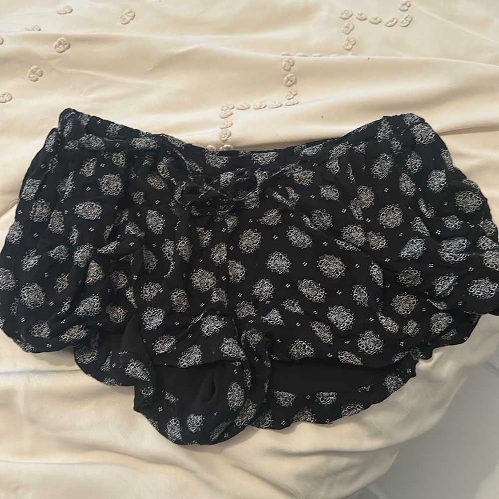Urban outfitters black shorts